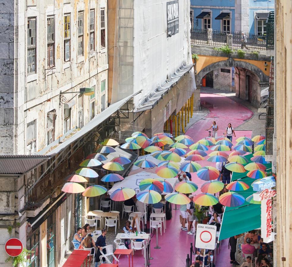 Sunny Pink Street Historical Apt, By Timecooler Lissabon Exterior foto