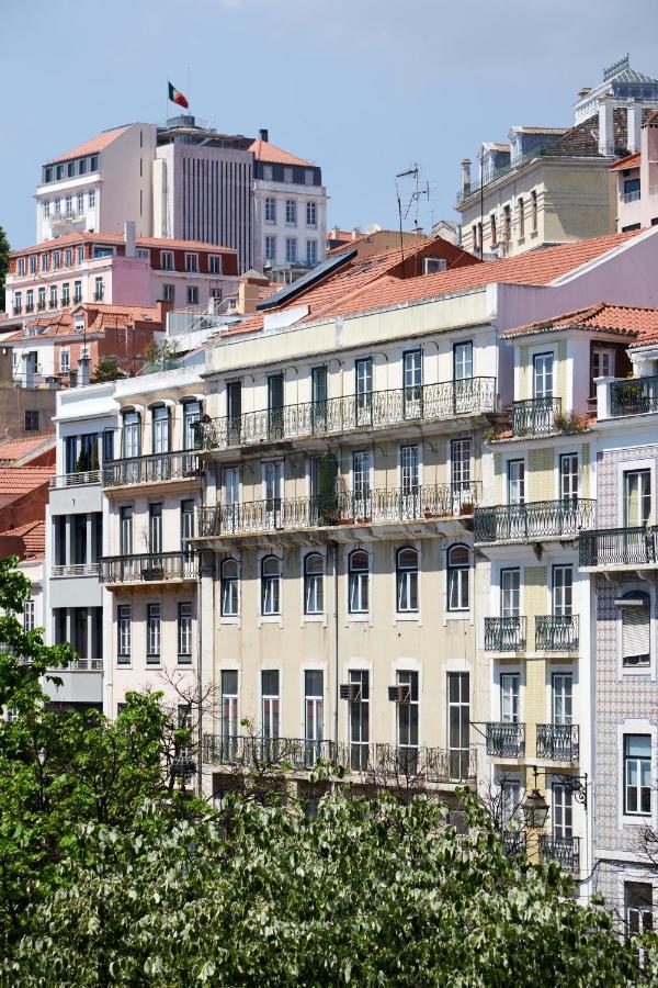 Sunny Pink Street Historical Apt, By Timecooler Lissabon Exterior foto
